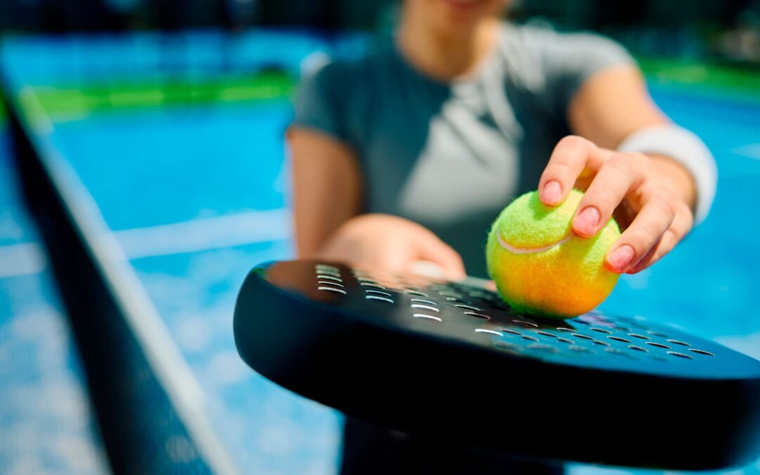 ¡Smash, Volea y Diversión! Descubre el Pádel en Club Recrear